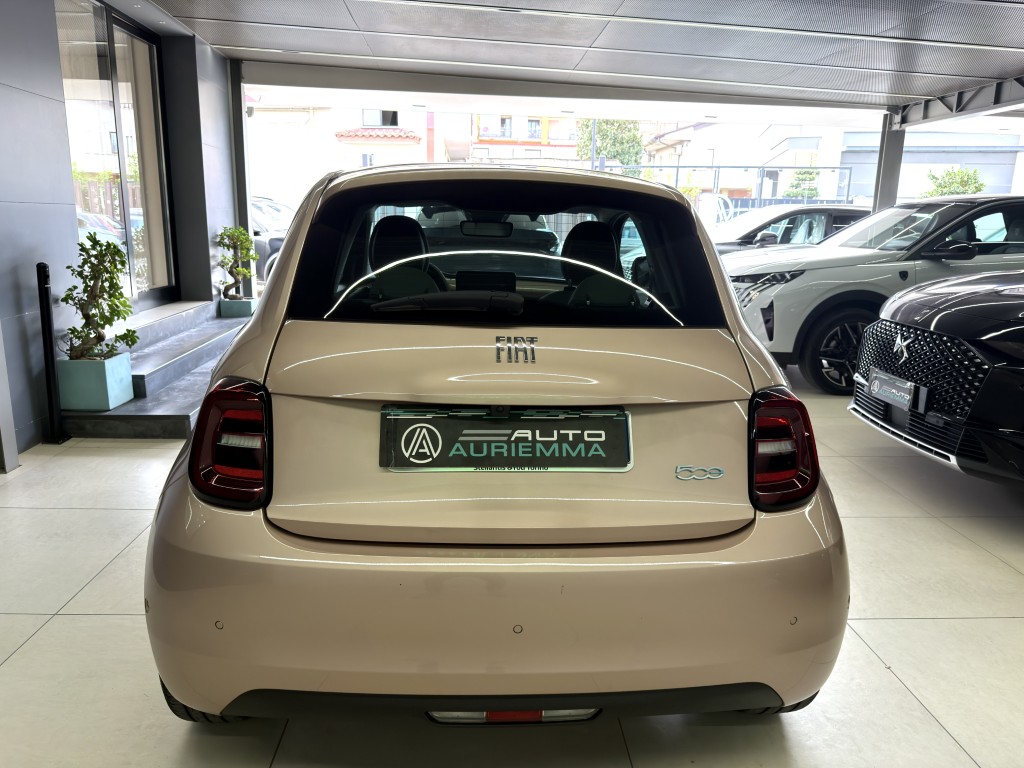 FIAT 500E KM0 LA PRIMA 320 KM